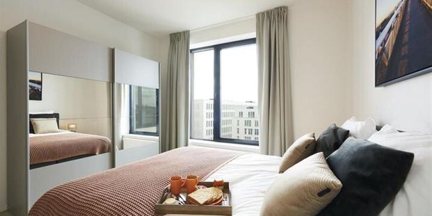 Appartement te huur in Anderlecht voor € 990 met 1 slaapkamer - Photo 1