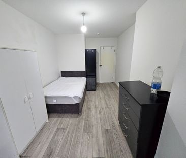 Room in a Shared House, Cobham Road, N22 - Photo 5