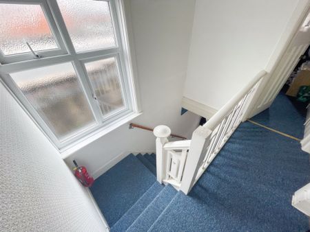 4 Bedroom House To Rent in Winton - £1,800 pcm Tenancy Info - Photo 2