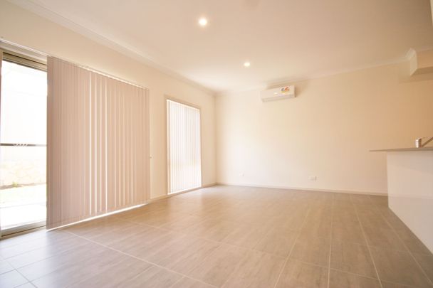 Three Bedroom Terrace in Central Location - Photo 1