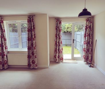 3 bed semi, short walking distance to city, Lincoln - Photo 2