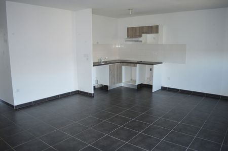 Apartment - Photo 3