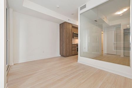 For Lease - 15 Richardson Street Unit# 426, Toronto, Ontario - Photo 5