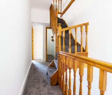 3 bedroom House To Let Total Size: 1246 SQ FT - Photo 4