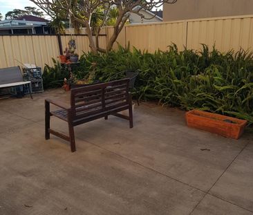 Warilla - Photo 1