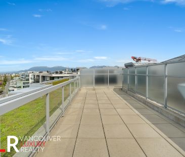 Penthouse in Vancouver West Side, BC - Photo 6