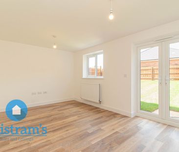 Starina Avenue, Edwalton - Photo 1