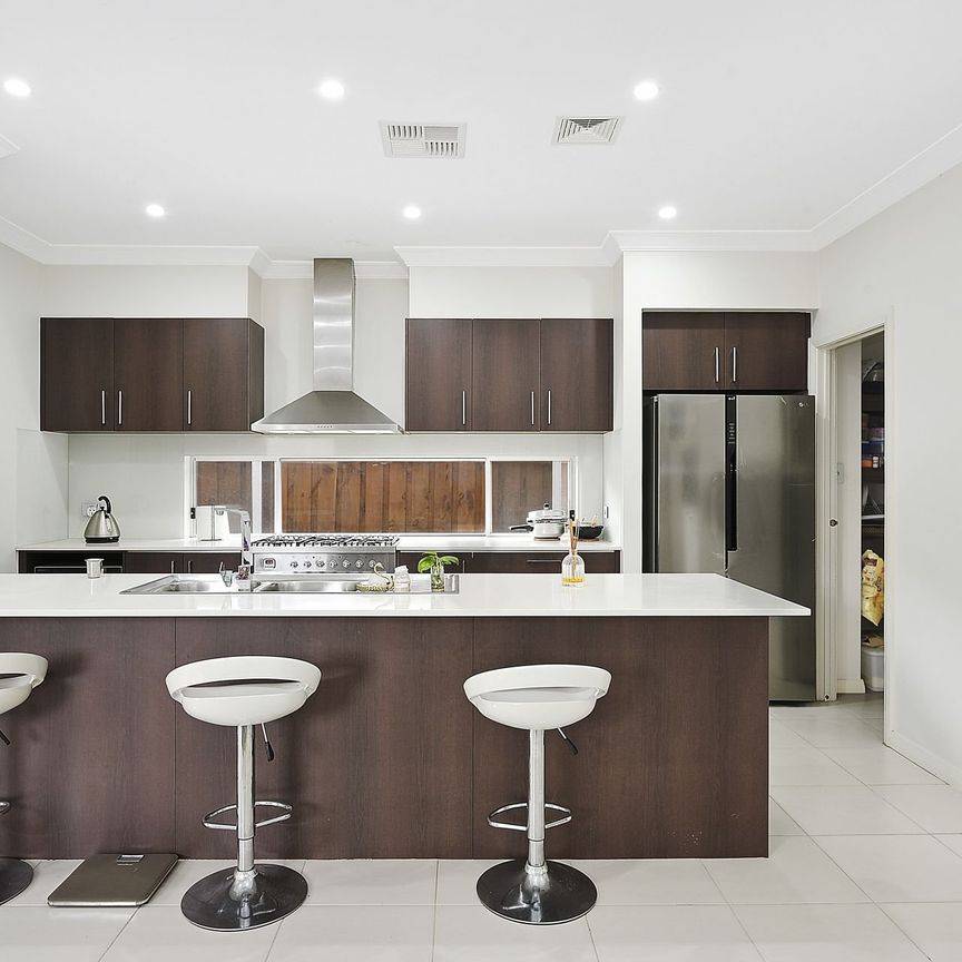 13 Empire Circuit, Penrith - Photo 1