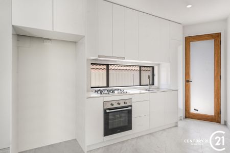 Prime Location! - Photo 5