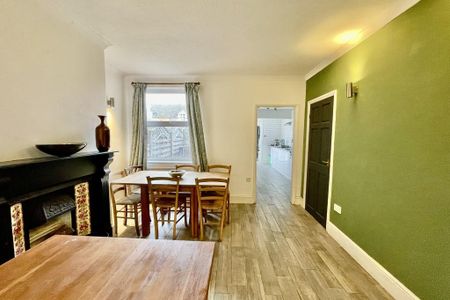 3 bedroom terraced house to rent - Photo 4