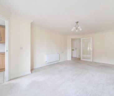 1 bedroom retirement property to rent - Photo 4