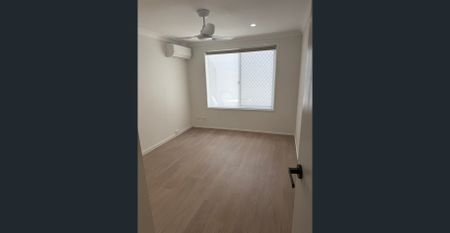 Fully Renovated Duplex - Walk to Pacific Fair! - Photo 3