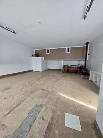 For Lease - 9240 Britannia Road, Milton, Ontario - Photo 2