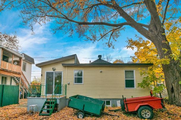 Nouveauté sur le marché Maison de plain-pied à louer - Laval (Chomedey) (Autres) - Photo 1
