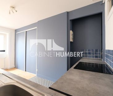 Location Appartement 3 pièces 78m² ST ETIENNE 42000 - Photo 2