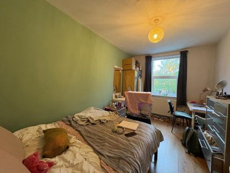 6 bedroom semi-detached house to rent - Photo 5