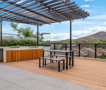 Contemporary CBD Living – Spacious 2-Bedroom Apartment with Premium... - Photo 3