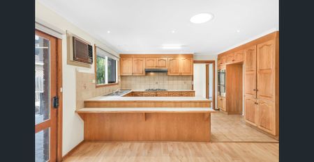 Prime Croydon Hills Location – Spacious, Sunny & Secure - Photo 4