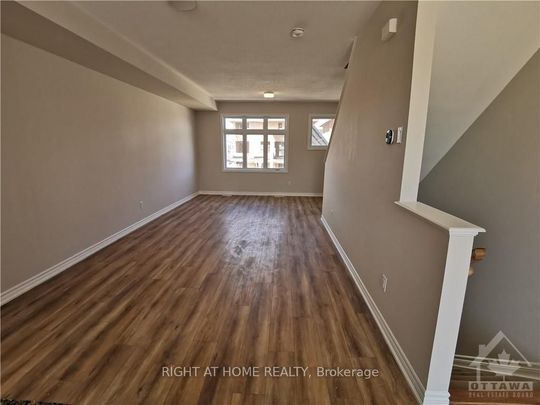 For Lease - 1414 Hemlock Road, Manor Park - Cardinal Glen and Area, Ontario - Photo 1