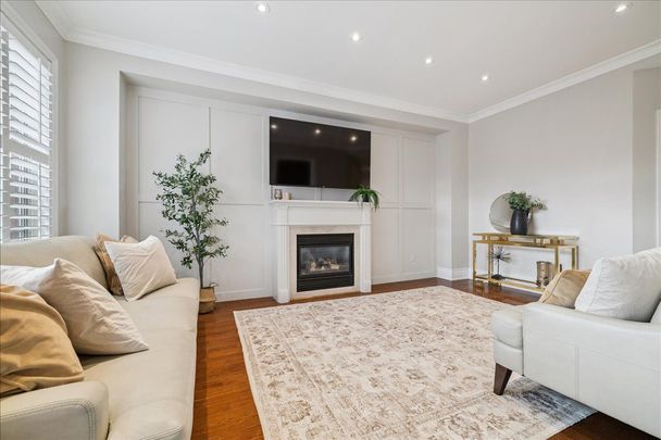 For Lease - 2523 Highmount Crescent, Oakville, Ontario - Photo 1