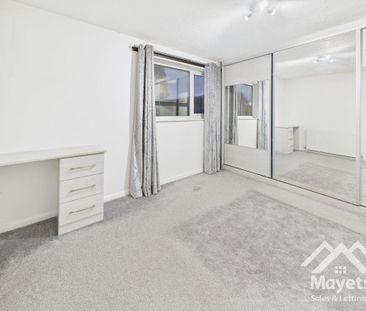 2 bedroom semi-detached house to rent - Photo 4