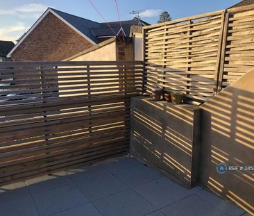 3 bedroom flat to rent - Photo 3