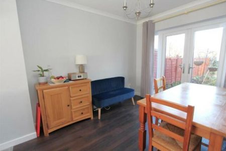 4 Bed Detached House, Beeches Grove, BS4 - Photo 2