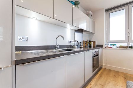 2 bedroom apartment to rent - Photo 5