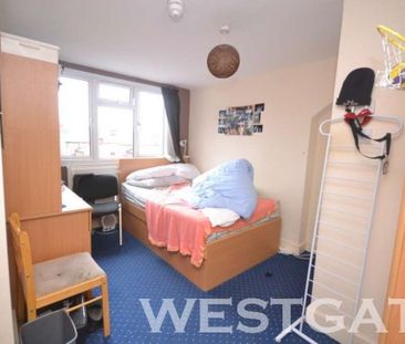 5 Bed - Blenheim Gardens, Reading - Photo 5