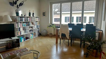 2 Zimmer-Wohnung in Zürich - Kreis 1, möbliert, auf Zeit - Photo 2