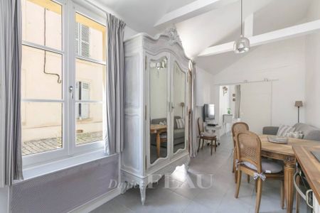 Location pavillon, Versailles, 1 pièce, 24.77 m², ref 86457821 - Photo 2