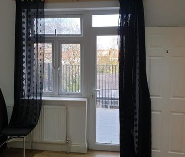1 bedroom semi-detached house to rent - Photo 2