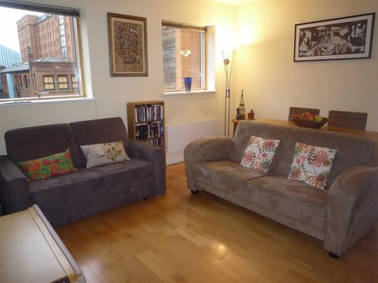 2 bedroom flat to rent - Photo 1