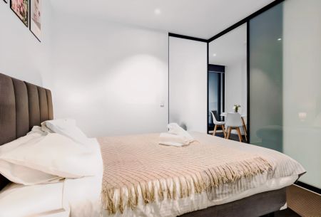 Manhattan, Melbourne - Photo 2