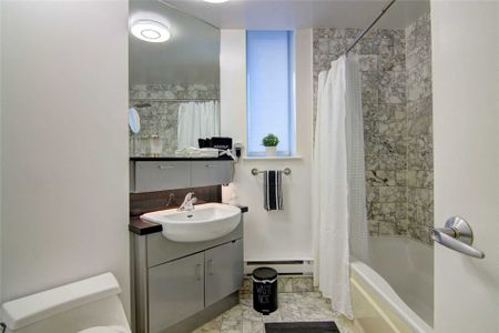 For Lease - 70 Alexander Street Unit# 401, Toronto, Ontario - Photo 4