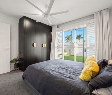 North-Facing Coastal Entertainer - Photo 6