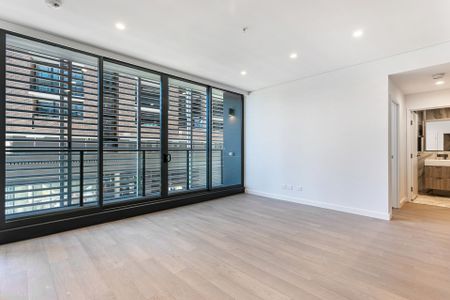 207/8 Hinchcliffe Place, Zetland - Photo 3