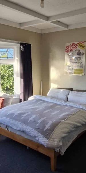 Fantastic Top storey flat - Photo 1