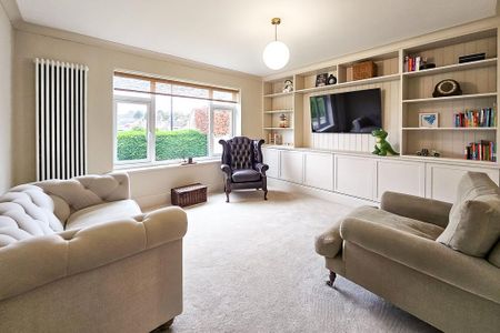 4 bedroom detached house to rent - Photo 3