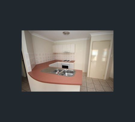 15 Birkenhead Crescent, Forest Lake, Qld 4078 - Photo 2