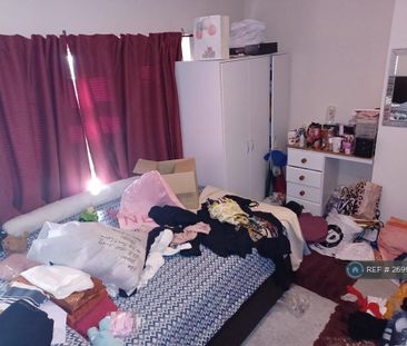 3 bedroom terraced house to rent - Photo 6