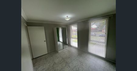 3 Bed room House in Quiet street - Photo 2