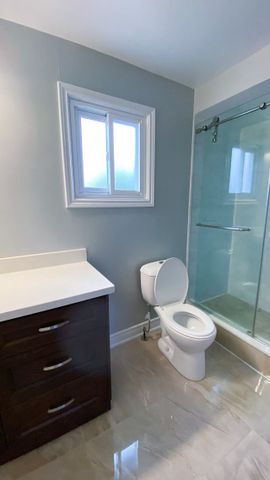 For Lease - 8 Purcell Square, Toronto, Ontario - Photo 5