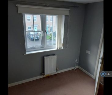 3 bedroom terraced house to rent - Photo 3