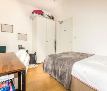 Flat to rent - Photo 2