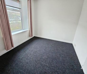 5 bedroom terraced house to rent - Photo 3