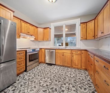 For Lease - 922 Princess Avenue, London East, Ontario - Photo 5