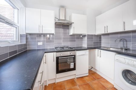 1 bedroom flat to rent - Photo 3