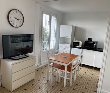 Location Appartement 1 pièce 24m² - Photo 3