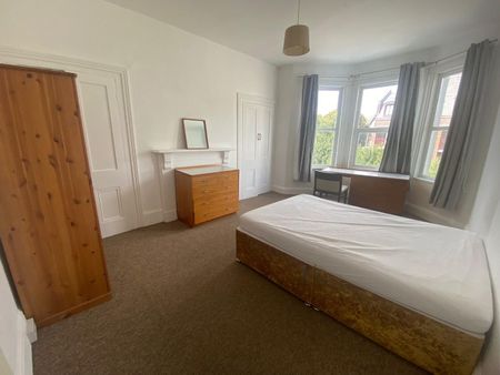 Lipson Road, Plymouth - Photo 2